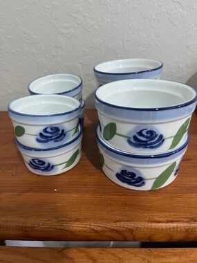 BIA BLANC DE TABLE Blue Rose Ceramic Ramekins Set - White & Blue 2 sizes (8)